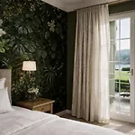 Rainer Hotel