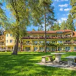 Rainer Hotel