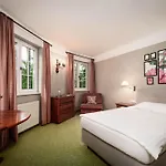 Rainer Hotel
