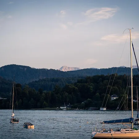 Rainer Hotel 4*