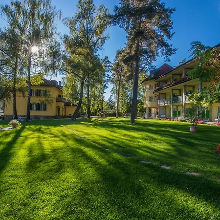 莱纳别墅酒店 4* Pörtschach am Wörthersee